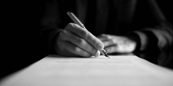 Reagrupación Familiar / Procedimientos Matrimoniales les Piles · Revisión y Preparación de Documentación